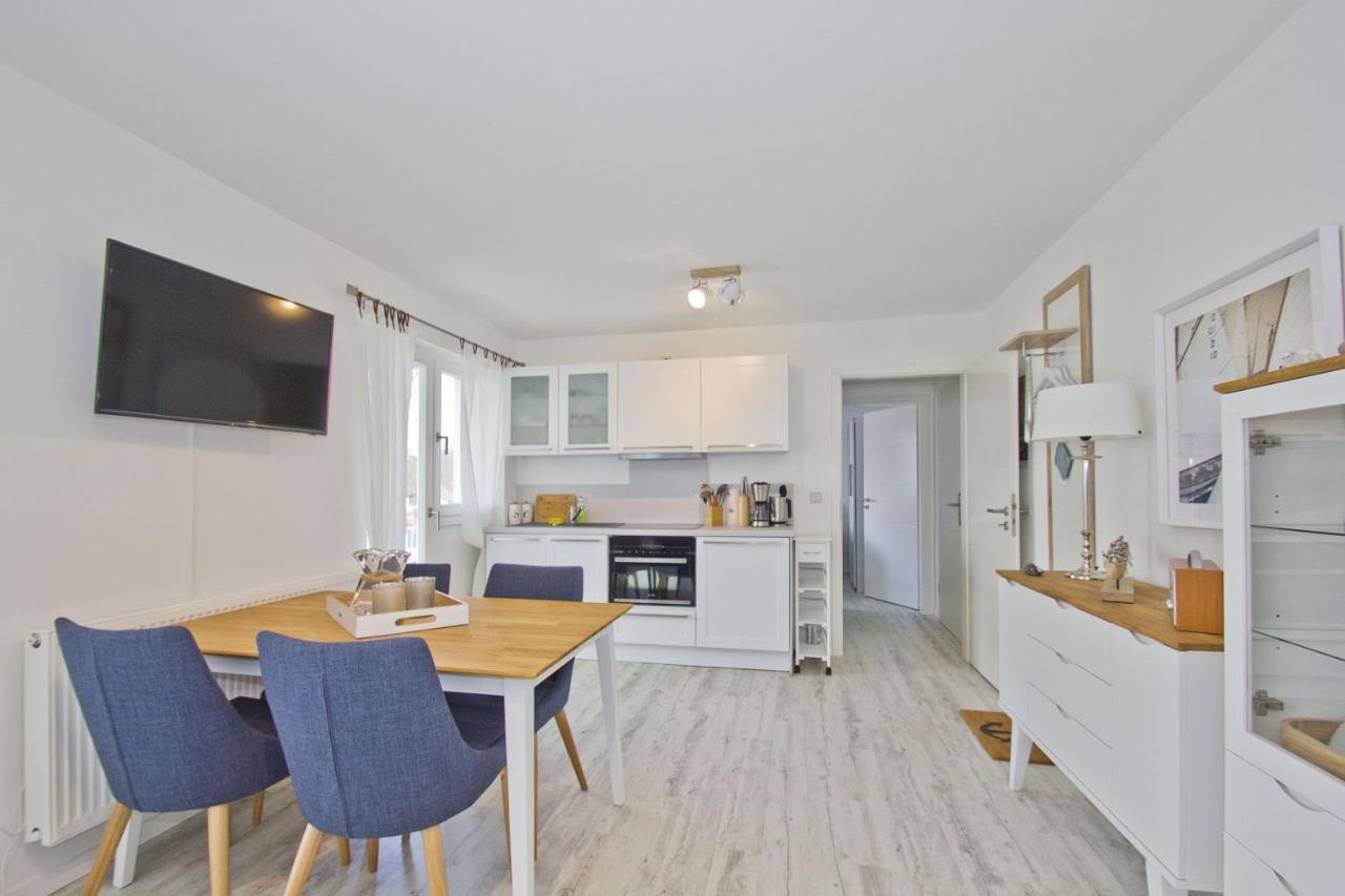 Moderne Ferienwohnung Mit Balkon, Meerblick - Ferienresidenz Zwei Boddenfewo 1-3 Lietzow Exteriér fotografie